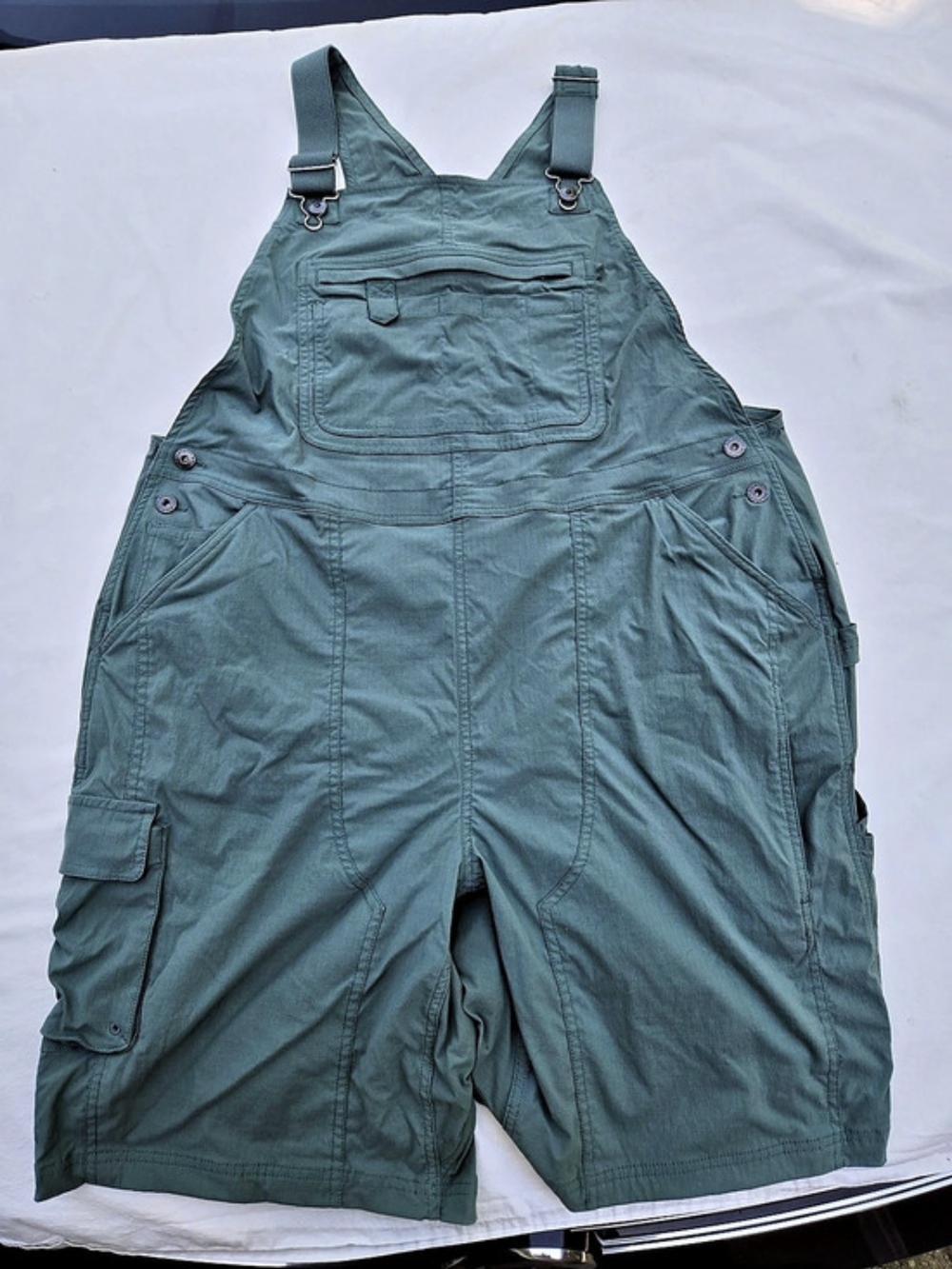 Duluth Women's Green Cargo Bib Overalls XL